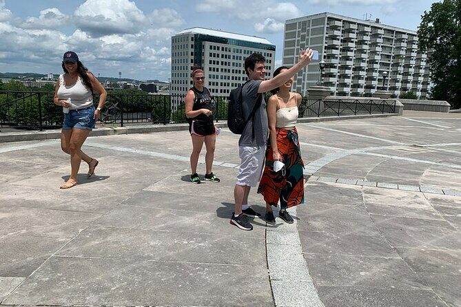 Amazing Albany Scavenger Hunt - What is the Amazing Albany Scavenger Hunt?