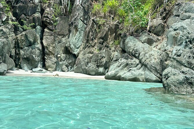 Amazing Half Day Private Boat Charter on Luxury Sailing Catamaran - An In-Depth Look at What This Tour Offers