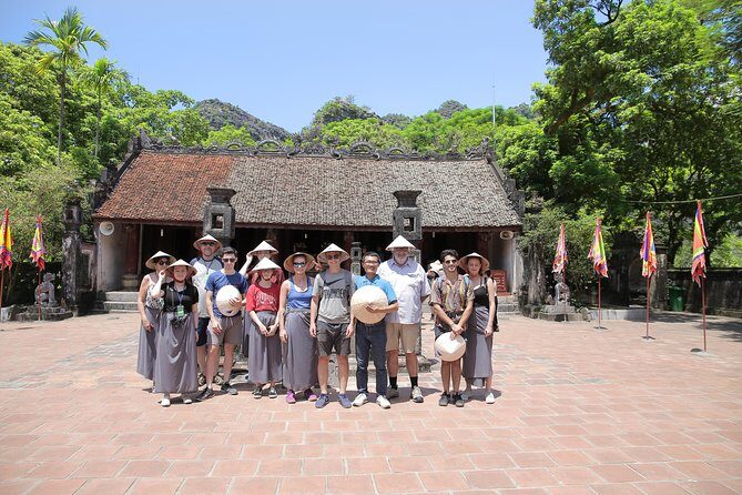 Amazing Luxury Hoa Lu Tam Coc 1 Day - Small Group Tour With Limousine bus - Who Should Consider This Tour?