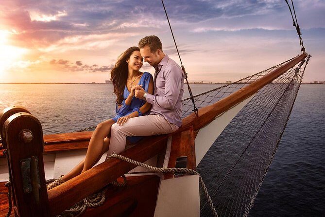 Amazing Romantic Dinner on a Spanish Galeon with Saxophone Music - The Real Experience - What Travelers Say