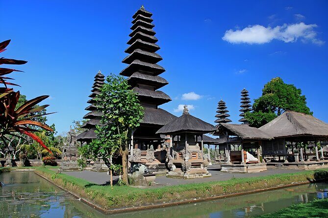 Amazing Tanah Lot and Uluwatu Temple Tour - FAQ