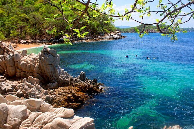Amazing tour boat through wild nature in Huatulco Bays - FAQ Section