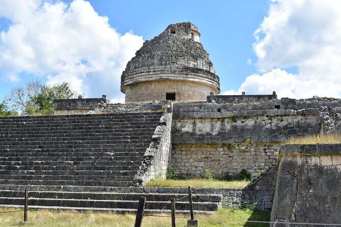 Amazing tour to Chichen Itza and 2 Cenotes (Ik Kil and Suytun) - Cenote Ik Kil: A Mystical Swimming Hole