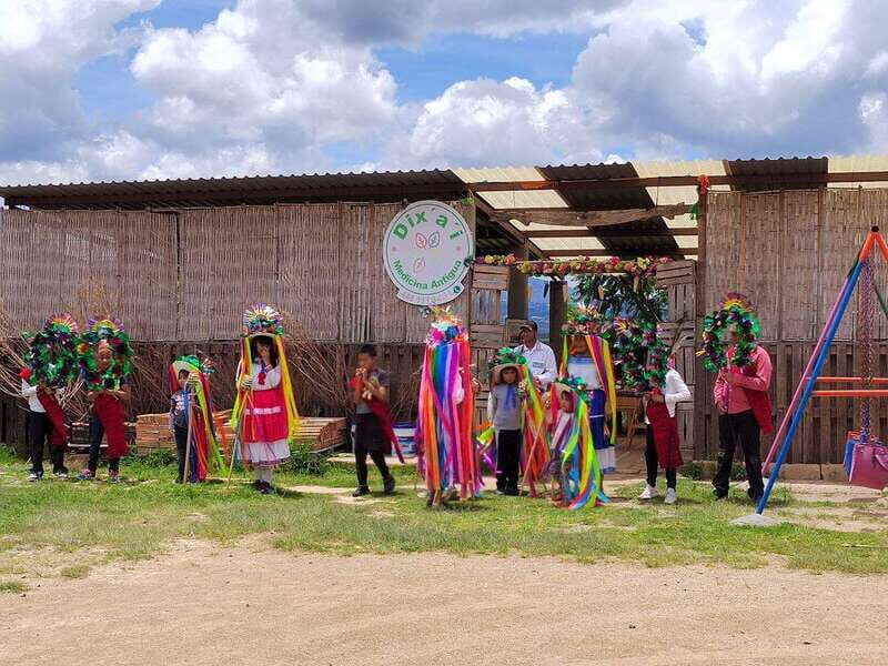 Amealco: Doll workshop and cookie and pulque tasting - Key Points