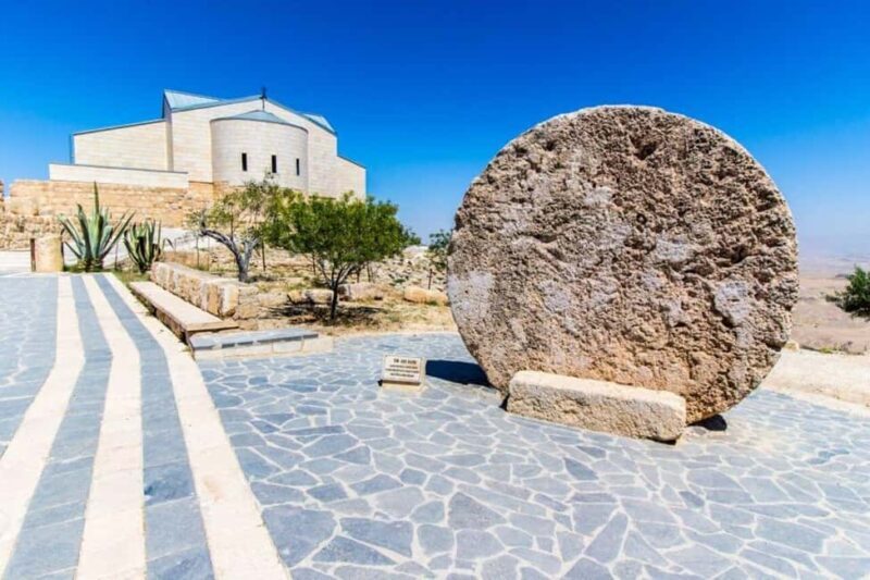 Amman: Private Tour to Madaba, Mount Nebo, and Baptism Site - Mount Nebo: A Beacon of Faith and Panoramic Views
