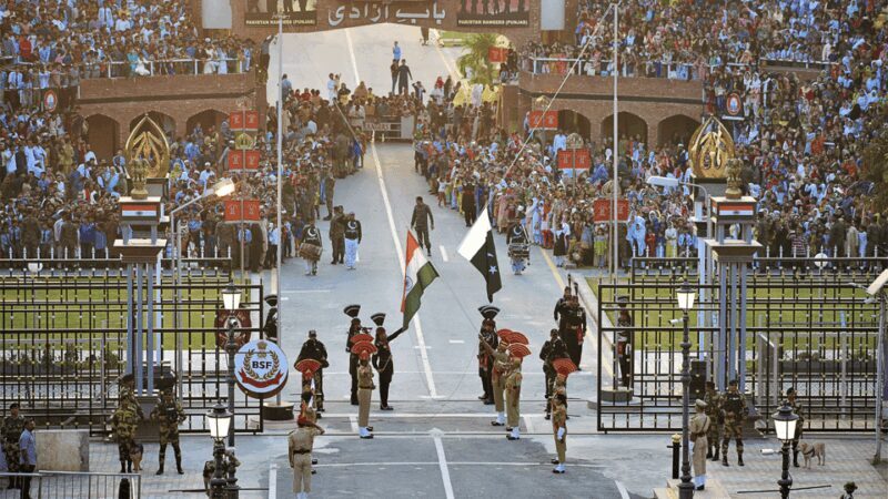Amritsar: Full-Day Private Sightseeing Tour w/ Wagah Border - Key Points