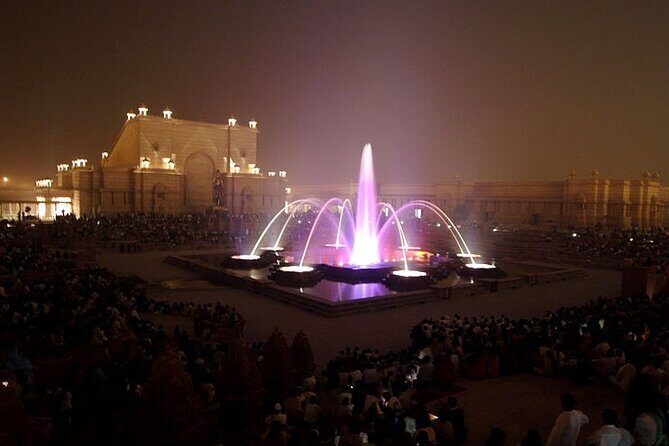 An Evening at the Akshardham Temple with Water Show with Private Transfer - Who Should Consider This Tour?