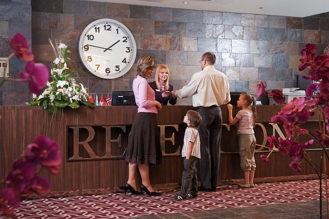Anaheim Resort Private Transfer to or from Hollywood - A Detailed Look at the Experience