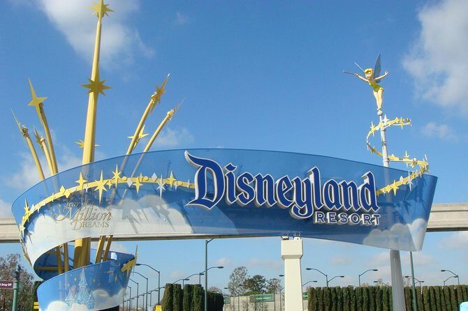 Anaheim Resort Private Transfer to or from John Wayne Airport. - Key Points