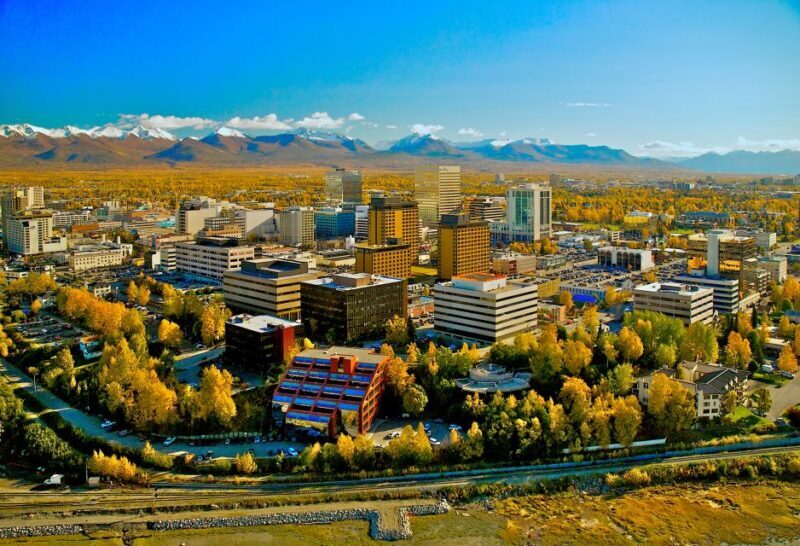 Anchorage: Guided Food and Sightseeing Tour by Van - A Closer Look at the Tour Experience