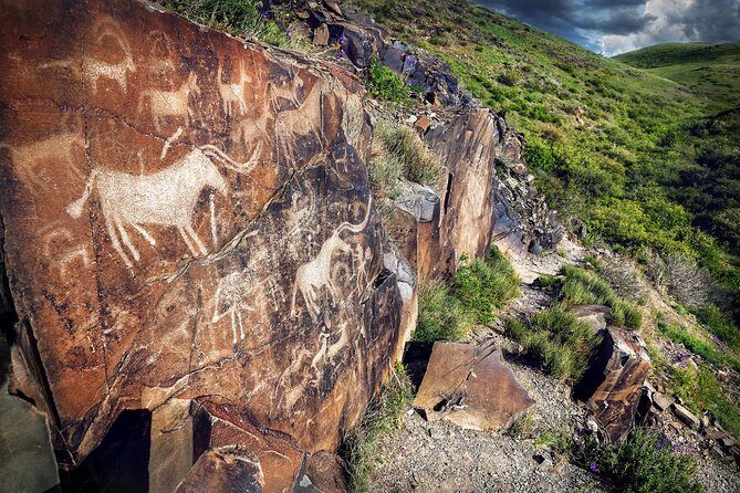 Ancient petroglyphs of Tanbaly - UNESCO World Heritage - Exploring the Ancient Petroglyphs of Tanbaly: A Guide to Kazakhstan’s Hidden Treasure