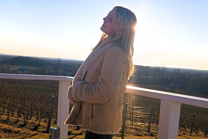 Andie's NON BUS 4-winery Traverse Leelanau Peninsula Wine Tour - Why Choose Andie’s Non-Bus Wine Tour?