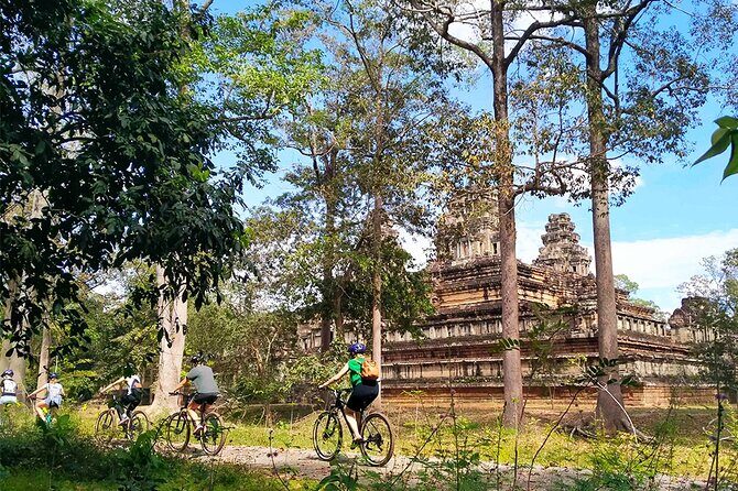 Angkor Sunrise Bike Tour - Breakfast & Lunch included - What Makes This Tour Special?