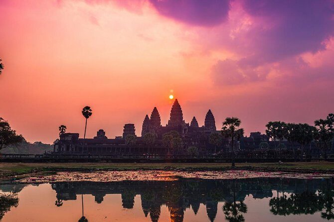 Angkor Sunrise Half-Day Tour with Private Vehicles & Tour Guide - What to Expect from the Itinerary