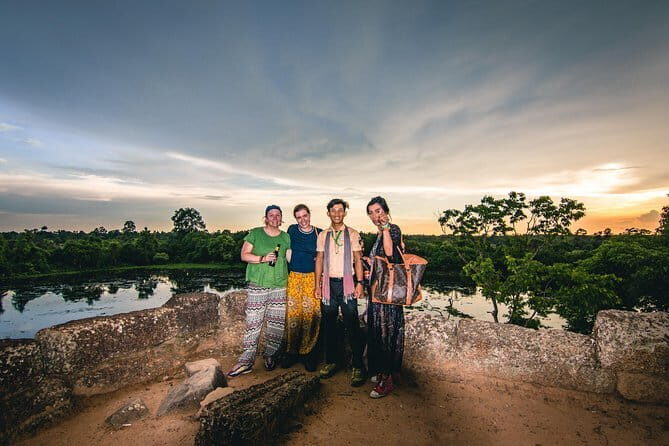 Angkor Sunset & Gondola Ride By Jeep - FAQ