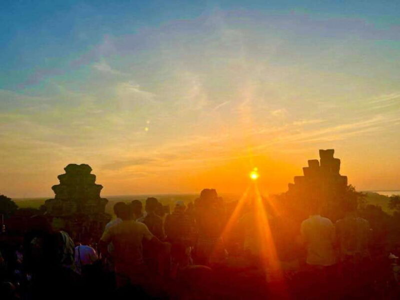 Angkor Wat, Angkor Thom, and Ta Prohm Day Trip with Sunset - Ta Prohm: Jungle Meets Ancient Ruins