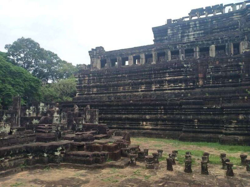 Angkor Wat, Angkor Thom, and Ta Prohm Day Trip with Sunset - What To Wear and Bring
