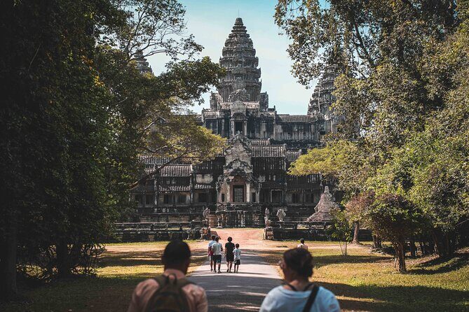 Angkor Wat Experience Temple Pass and Siem Reap Food Tour - Exploring the Temples: From Iconic to Hidden Gems