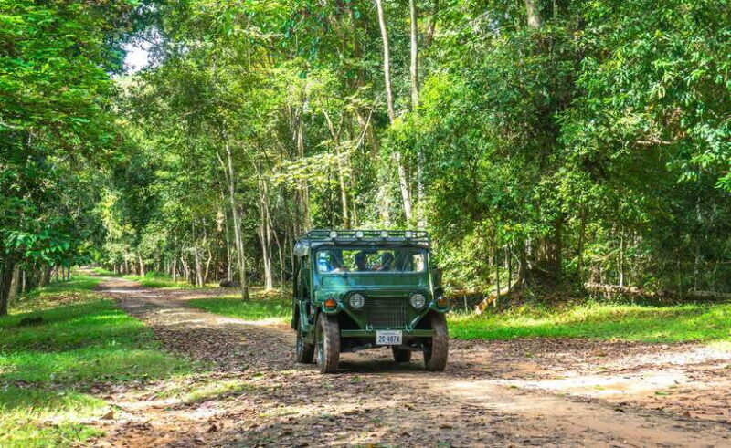 Angkor Wat: Guided Jeep Tour Inclusive lunch at local house - Introduction