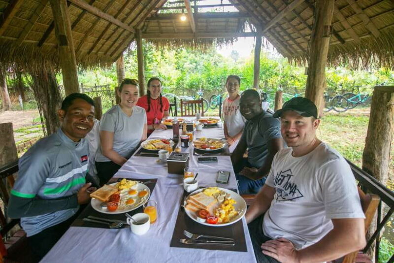 Angkor Wat: Guided Sunrise Bike Tour w/ Breakfast and Lunch - Key Points