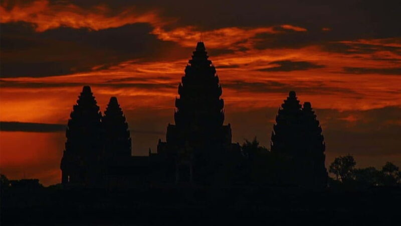 Angkor Wat Guided Sunrise Tour - Authentic Experiences and Potential Drawbacks