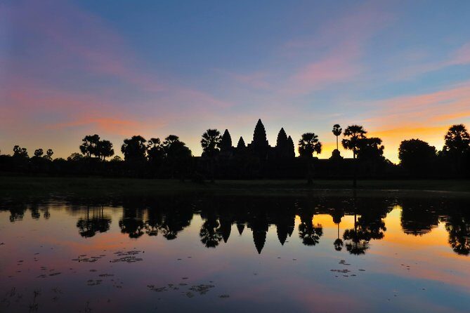 Angkor Wat Highlights and Sunrise Guided Tour from Siem Reap - Key Points