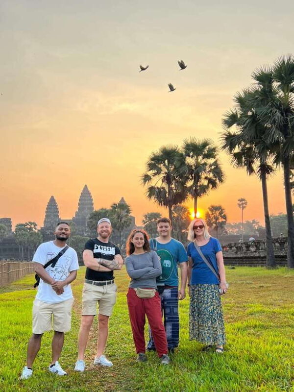 Angkor Wat: Highlights and Sunrise with Spanish Guide - Practical Tips for Your Day