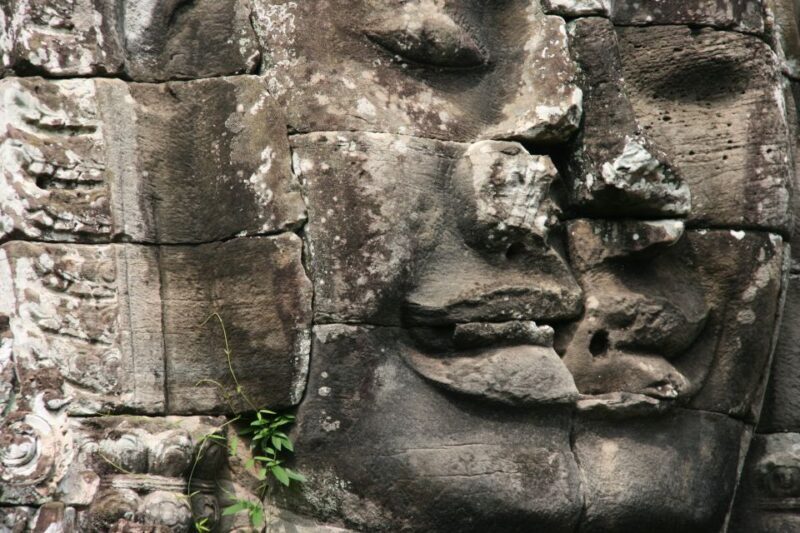 Angkor Wat in a vintage Jeep with driver - jeep rental - The Lunch Break and Cultural Highlights
