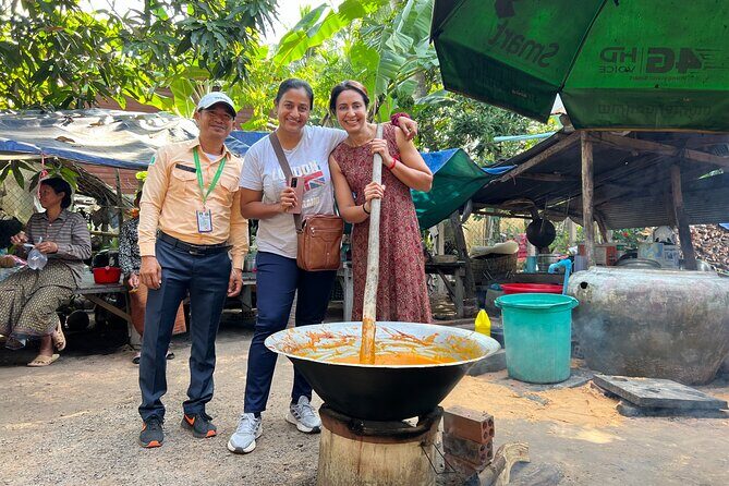 Angkor Wat Small Group Sunrise Tour With Breakfast included - Authentic Experiences and Practical Details