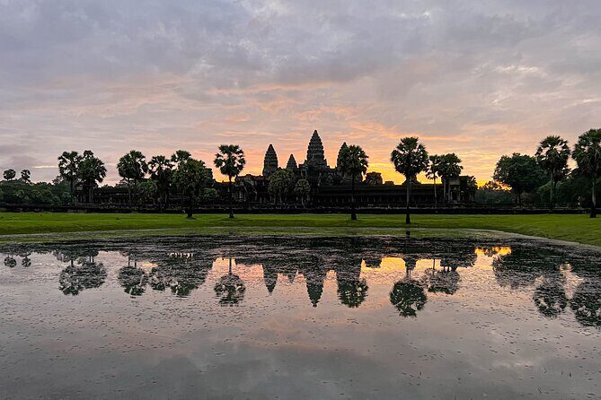 Angkor Wat Sunrise and Market Tour by Jeep - Discovering the Magic of Angkor Wat at Sunrise