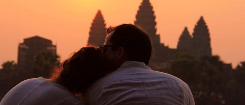 Angkor Wat: Sunrise Jeep Tour with Breakfast and Lunch - Authenticity and Traveler Feedback