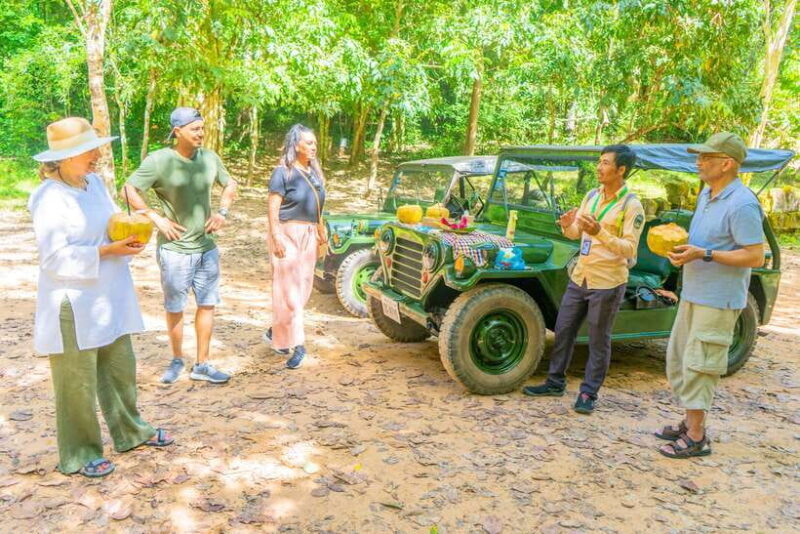 Angkor Wat: Sunrise Jeep Tour with Breakfast and Lunch - FAQs