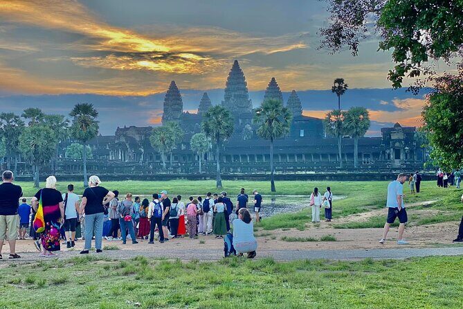 Angkor Wat Tour, Explore The Main Temples With Tour Guide - The Itinerary in Detail: What You Can Expect