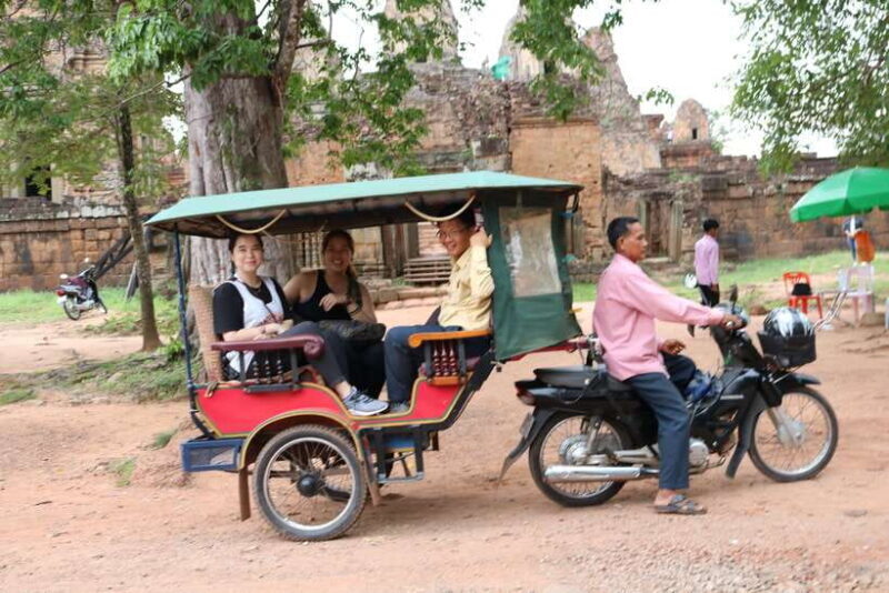Angkor Wat: Tuk Tuk and Walking Tour - Starting the Day: From Hotel to Ancient Wonders