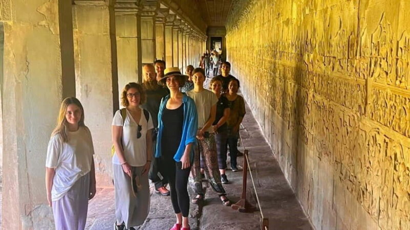 Angkor Wat: Tuk Tuk and Walking Tour - Lunch Break and Rest
