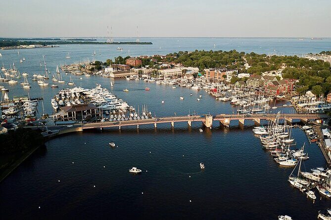 Annapolis Historic Walking Tour at Harbor and Naval Academy - Introduction to the Tour: An Authentic Glimpse of Annapolis