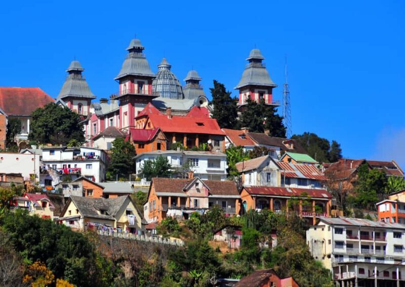 Antananarivo Unveiled: Majesty and Markets - Private - FAQ