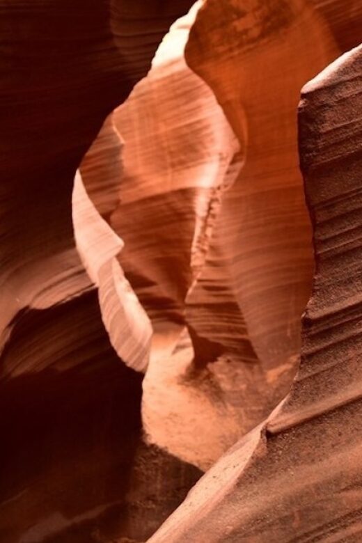 Antelope Canyon: Hidden Hiking Tour - Why the Guided Aspect Matters