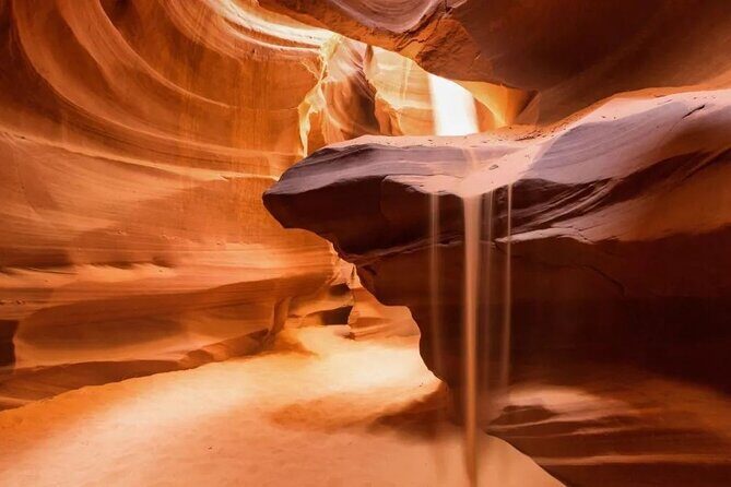 Antelope Canyon, Horseshoe Bend & Lake Powell Tour with Lunch - The Sum Up