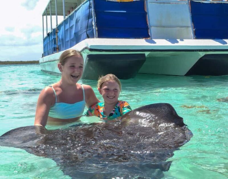 Antigua: Stingray City Experience with Round-Trip Transfer - The Experience: A Detailed Look