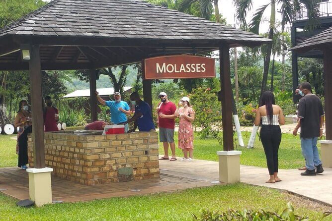 Appleton Estate Rum Tour and Pelican Bar Customize Tour - FAQs