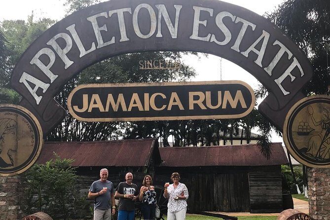 Appleton Rum Factory, Ys Falls, Black River Safari, Floyds Pelican Bar - The Sum Up