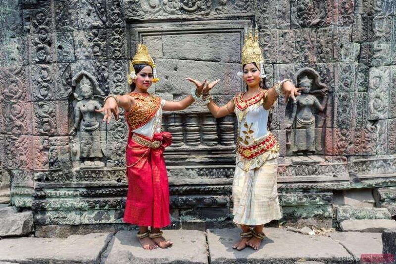 Apsara Dance Show with Dinner by Tuk-Tuk Roundtrip Transfer - FAQ