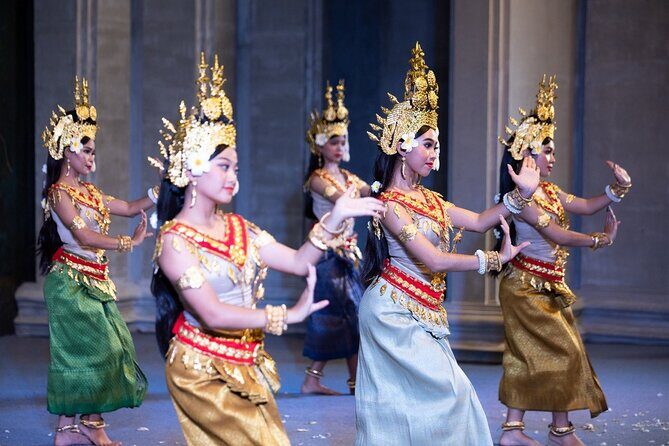 Apsara Theatre Performance include Dinner & hotel pick up - A Warm Welcome to Siem Reap’s Evening Entertainment