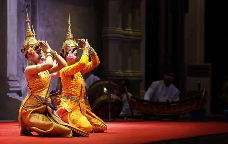 Apsara Traditional Dances & Local Buffet with Tuk-Tuk Ride - Key Points
