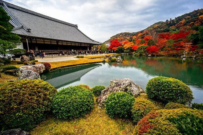 Arashiyama Walking Tour with Optional Sagano Romantic Train Ride - The Value of the Tour