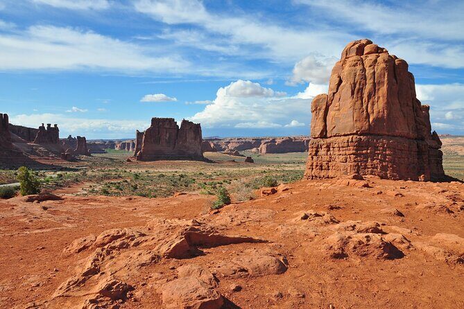 Arches and Canyonlands NP Self-Guided Driving Audio Bundle Tour - FAQ