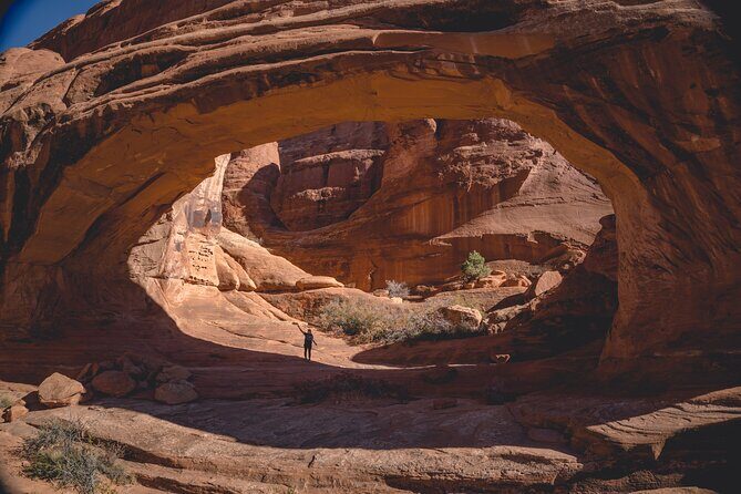 Arches Full Day Small Group Tour - The Practical Details