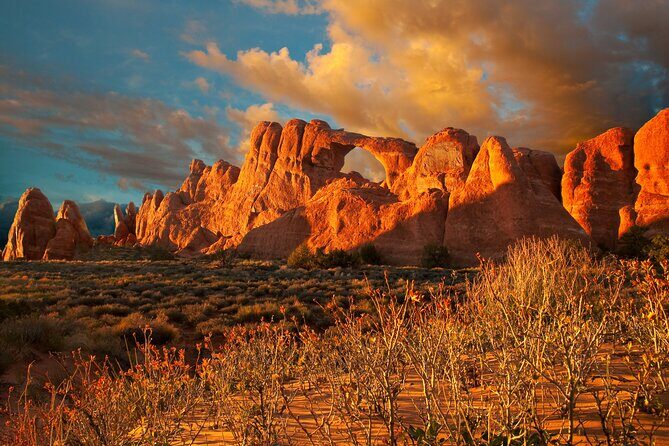 Arches National Park Hike Challenge: Tackle Devils Garden 7m Loop - The Basics: What to Expect
