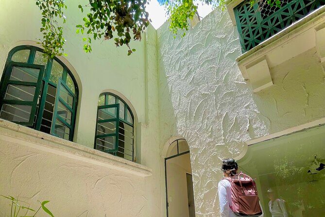 Architecture of Luis Barragan Walking Tour with Street Food - FAQ